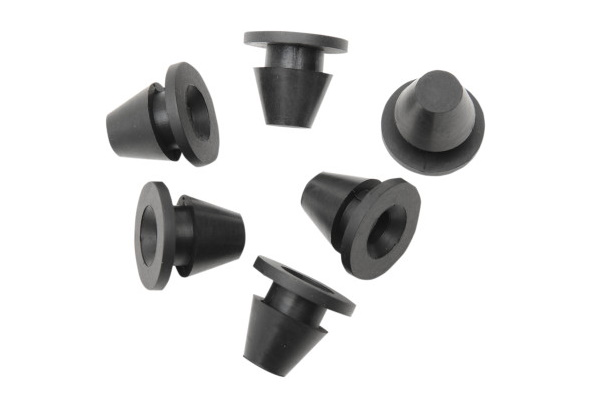 0521-1234 (Drag Specialties Side Cover Grommet)