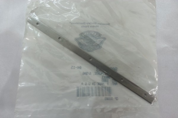 90700-93 ( HD Saddlebag Backing Plate)